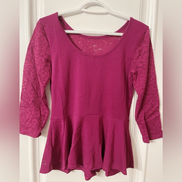 Top - Picture 2 of 3